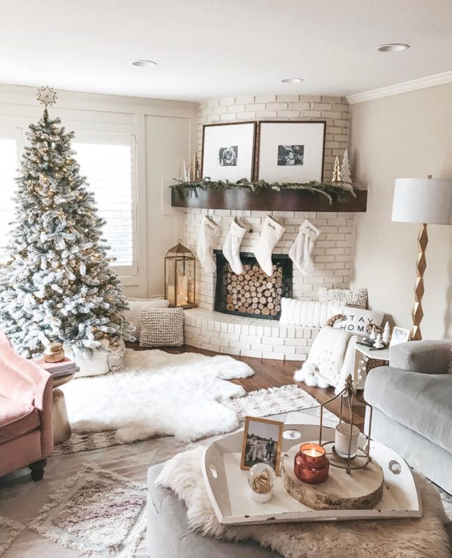 farmhouse christmas living room decor 1