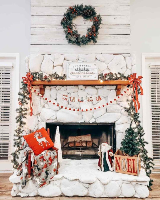 farmhouse christmas decor for fireplace