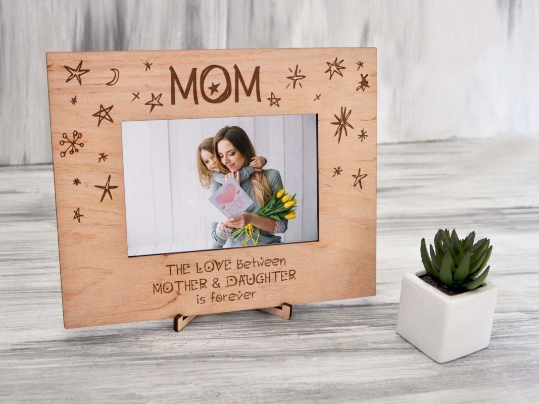 custom-picture-frame-for-mom