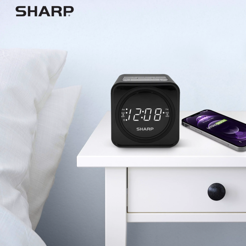 clock-radio-with-bluetooth-speaker