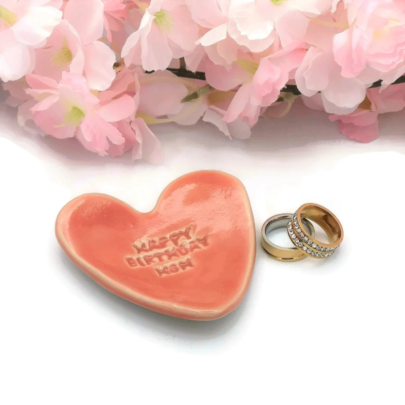 ring-holder-dish-heart-shaped