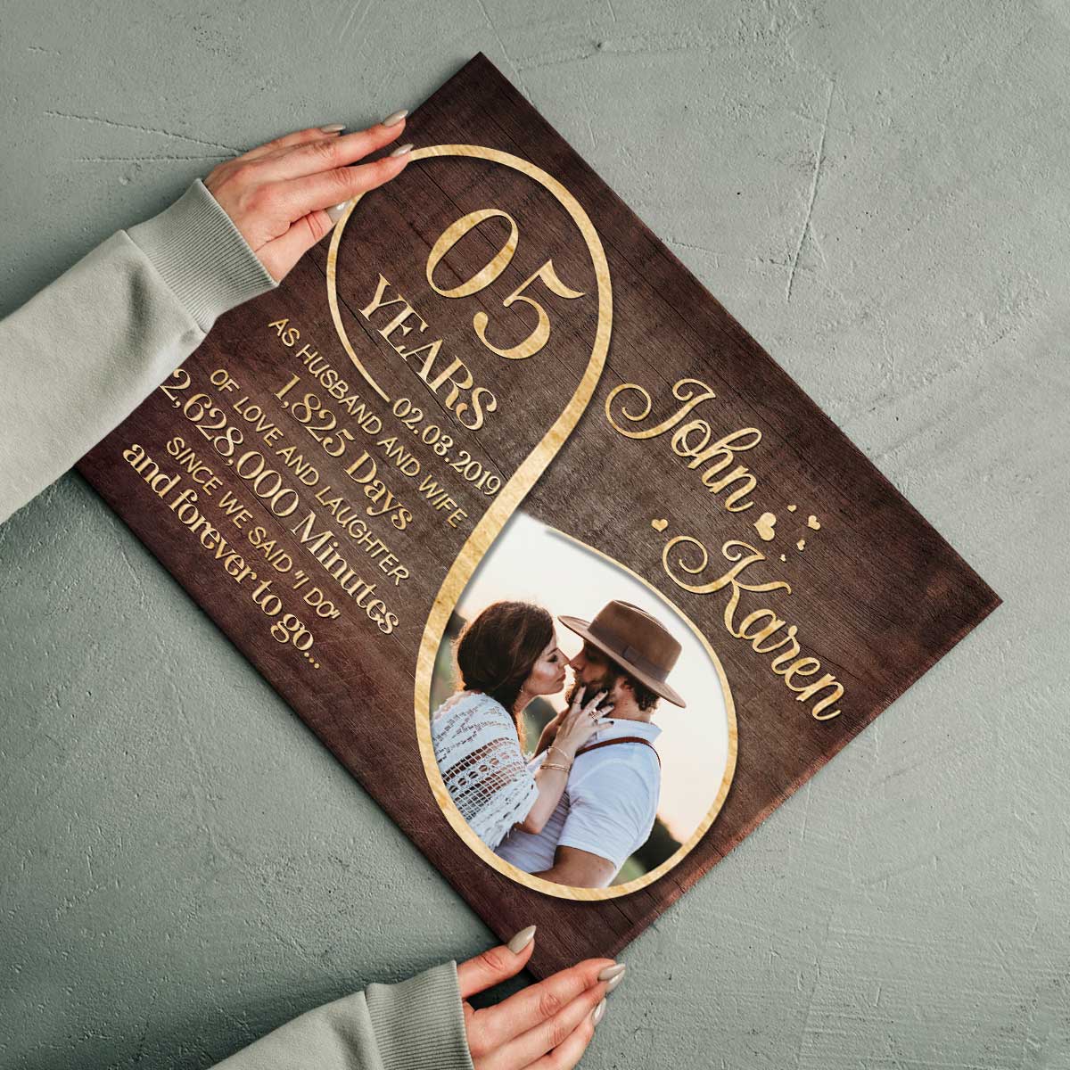 Unique 5 year wedding anniversary gifts | Honestweddingadvice.com