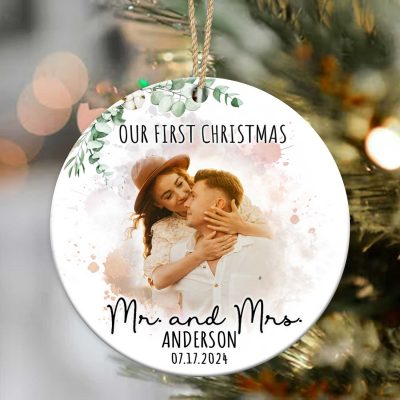 Personalized Mr and Mrs Christmas Ornament - Custom Couples First Christmas Ornament - Christmas Presents For Couples - Xmas Gift Ideas For Couples